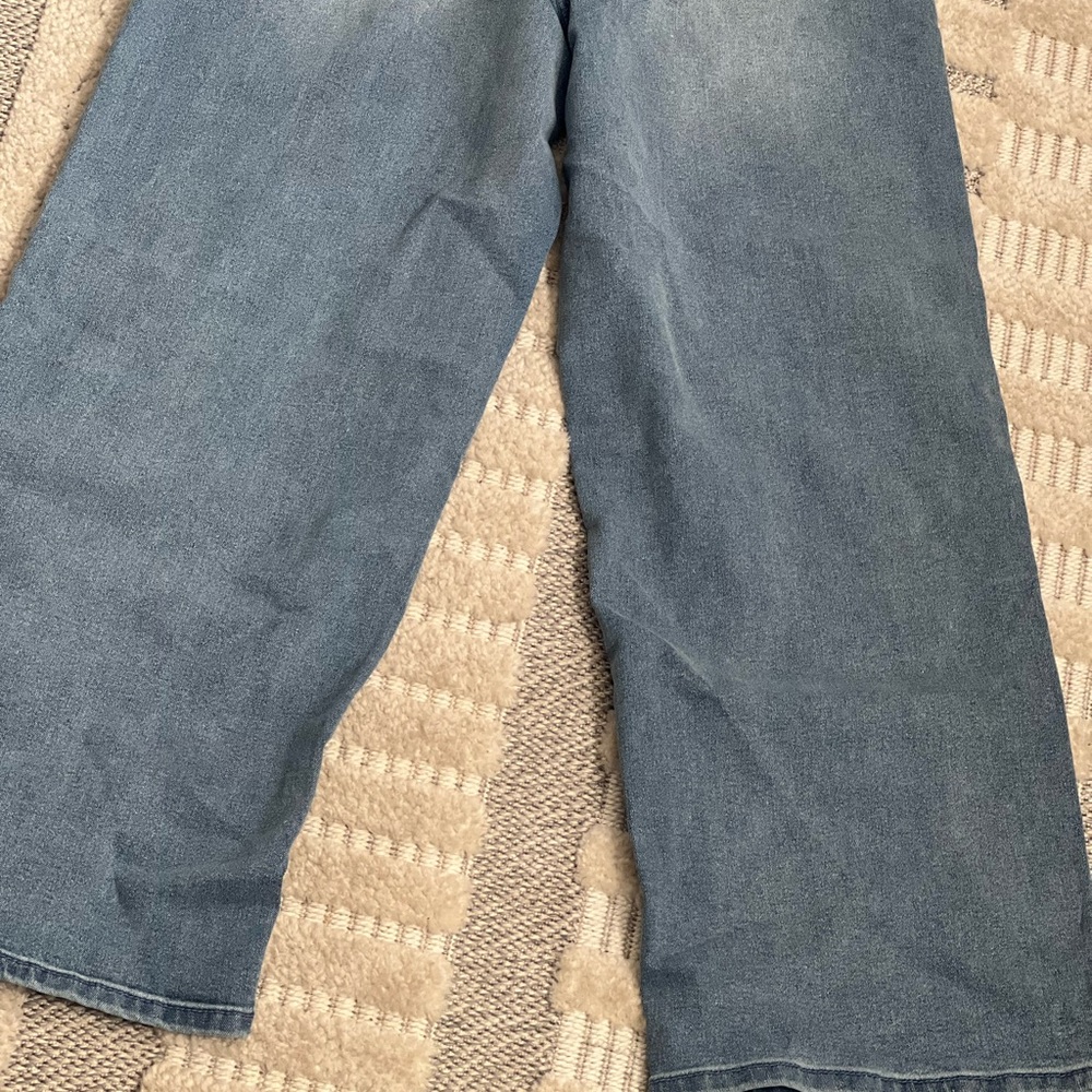 NWTS DG2 by Diane Gilman Any 3/$28 w/$4.99 ship  Floral Embroidered Cropped Jean - Picture 15 of 15